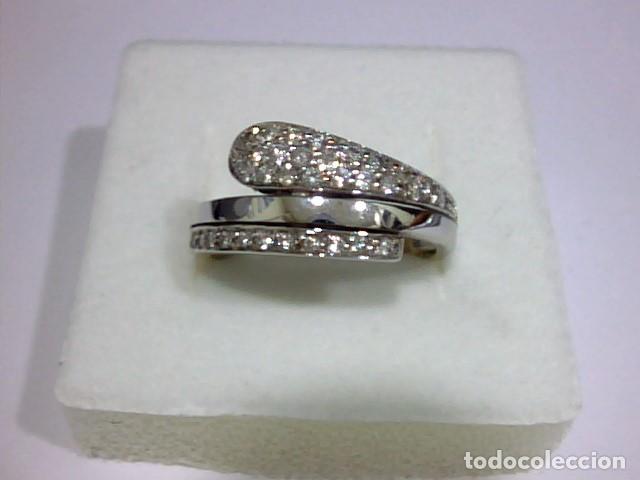 Joyeria: anillo oro blanco 18 kts y diamantes - Foto 1