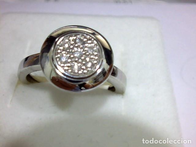 Joyeria: anillo oro blanco 18 kts con diamantes - Foto 1
