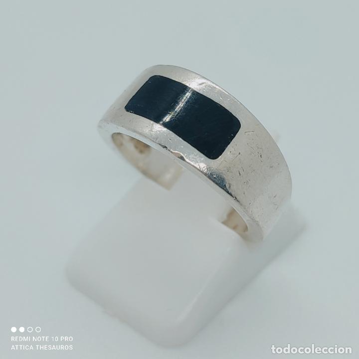 Joyeria: Anillo antiguo en plata de ley maciza con contrastes . - Foto 1