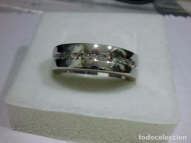 Joyeria: anillo oro blanco 18 kts con diamantes - Foto 1