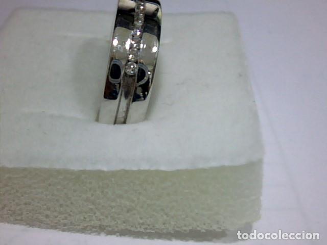 Joyeria: anillo oro blanco 18 kts con diamantes - Foto 5