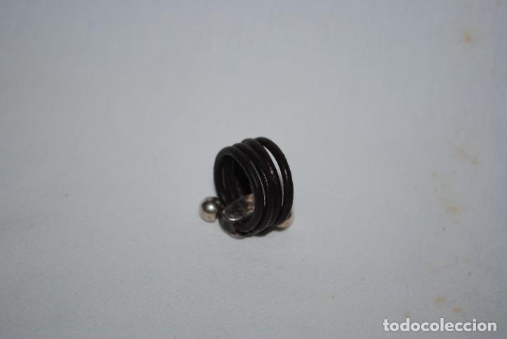 Joyeria: ANILLO MODERNO DE PLATA Y CUERO , - Foto 3
