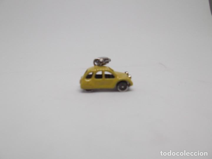 Joyeria: Coche amarillo en plata de 925 mil&eacute;simas. - Foto 1