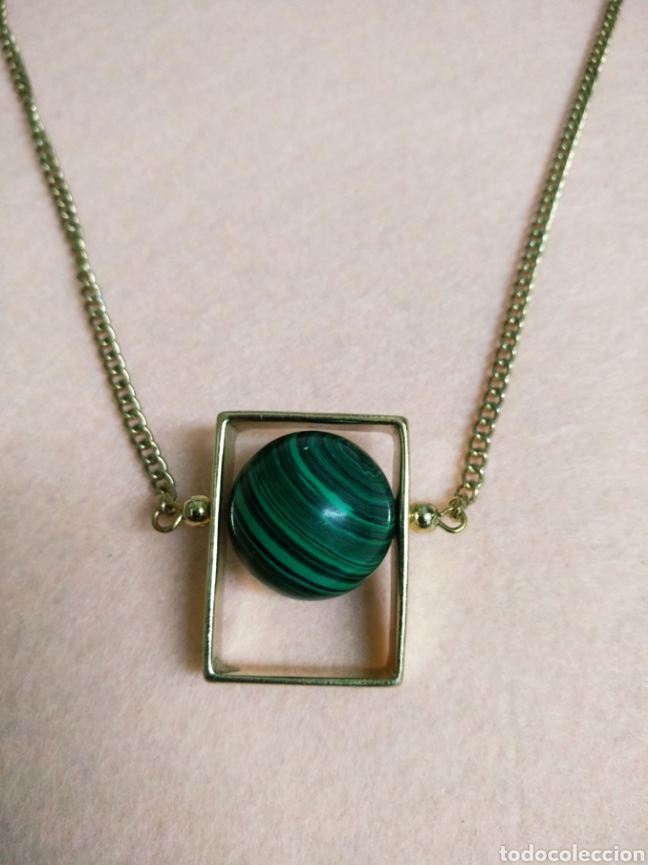 Joyeria: Collar dorado con bola de Piedra - Foto 2