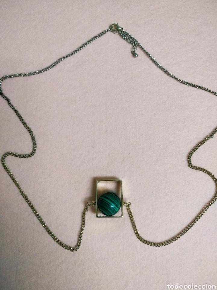 Joyeria: Collar dorado con bola de Piedra - Foto 1