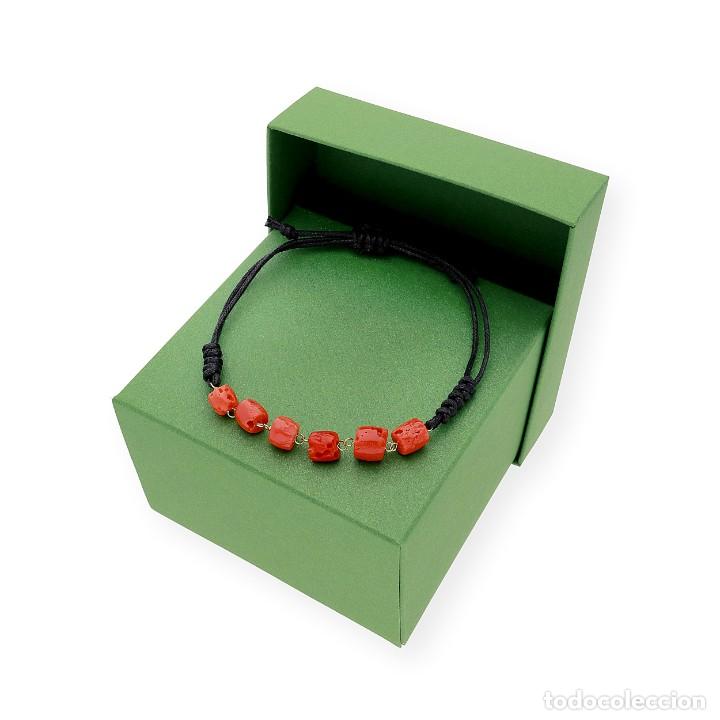 Joyeria: Pulsera macram&eacute;, oro amarillo 18kt y coral natural - Foto 6