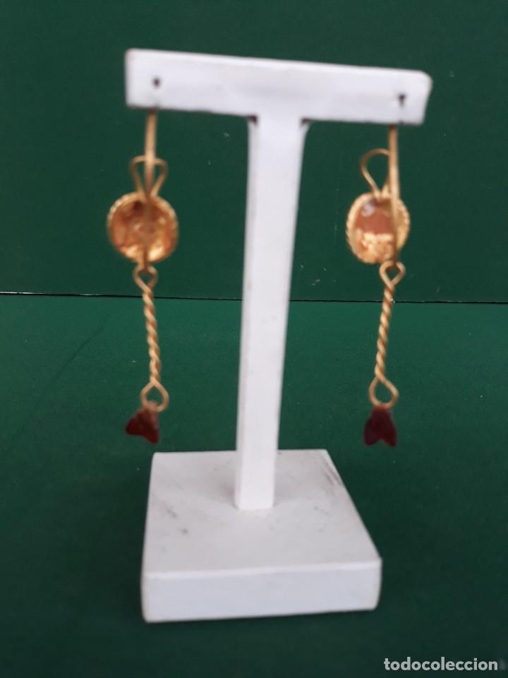 Joyeria: Roma.Pareja de pendientes largos de oro y ambar - Foto 2