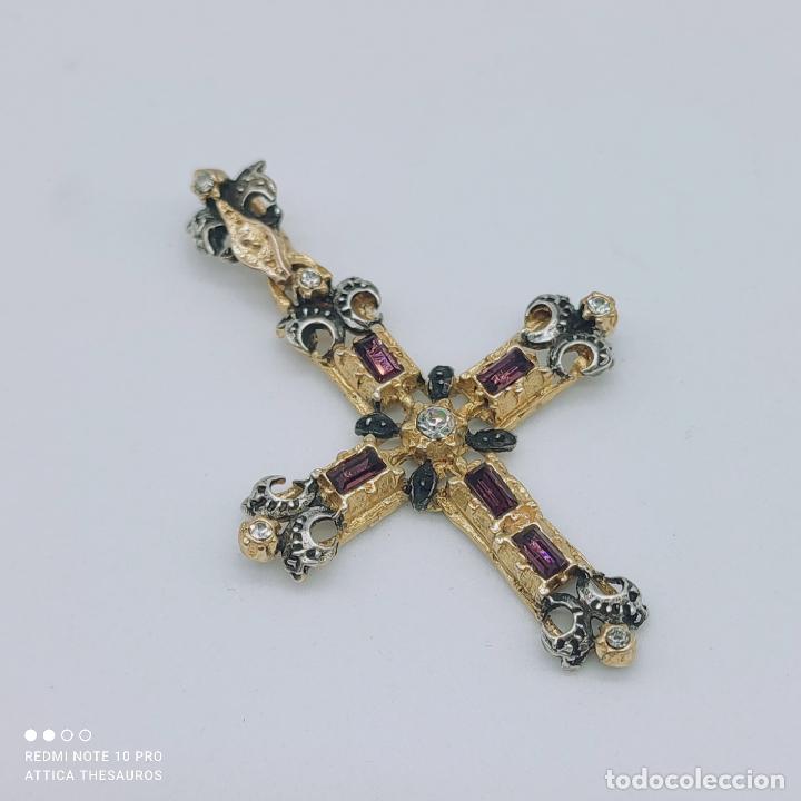 Joyeria: Bella cruz antigua de estilo rococó en plata de ley, oro de 18k, circonitas y amatistas talla baguet - Foto 3 - 293922723