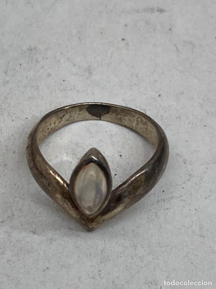 Joyeria: Anillo de plata y piedra luna - Foto 2