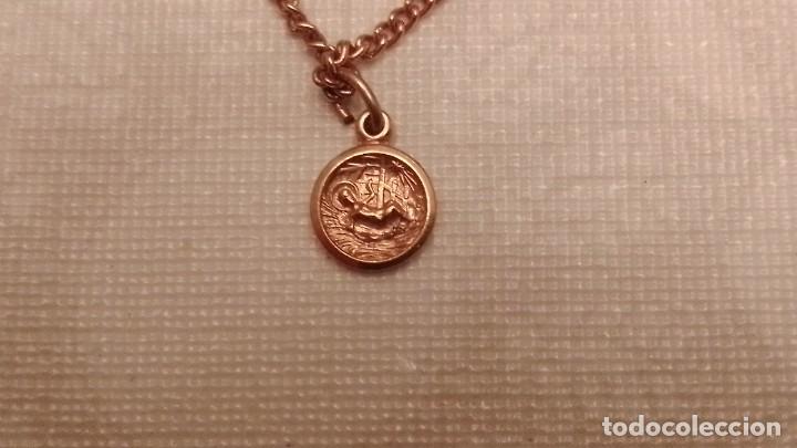 Joyeria: Pulsera dorada con medalla. - Foto 2