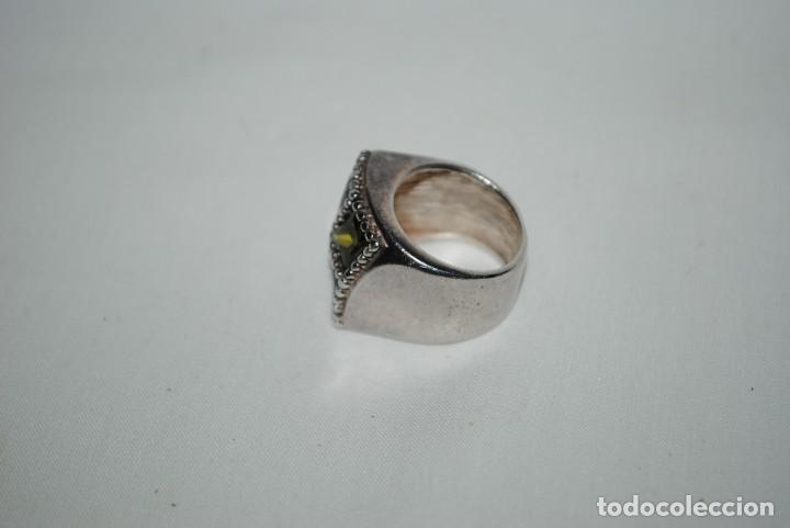 Joyeria: ANILLO DE PLATA CON CUATROS PIEDRAS . - Foto 3