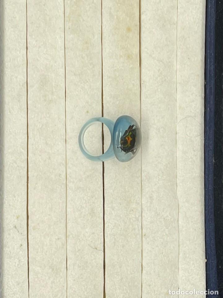 Joyeria: ANILLO CON INSECTO EN EL INTERIOR - A&Ntilde;OS 80 - Foto 4