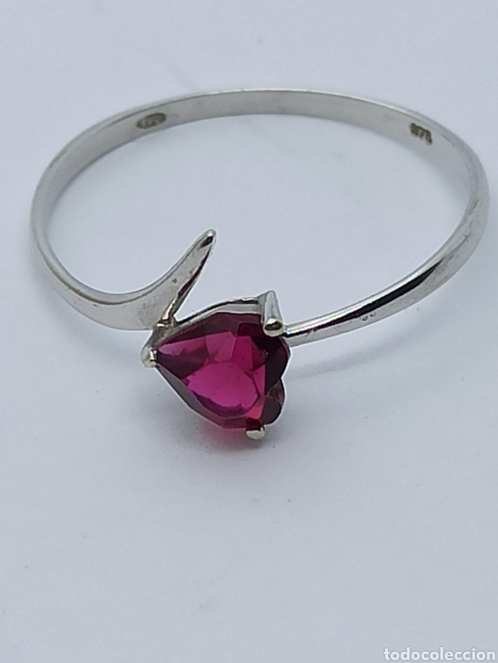 Joyeria: Anillo de or&oacute; blanco 375/9k y ?grante&iquest; - Foto 1