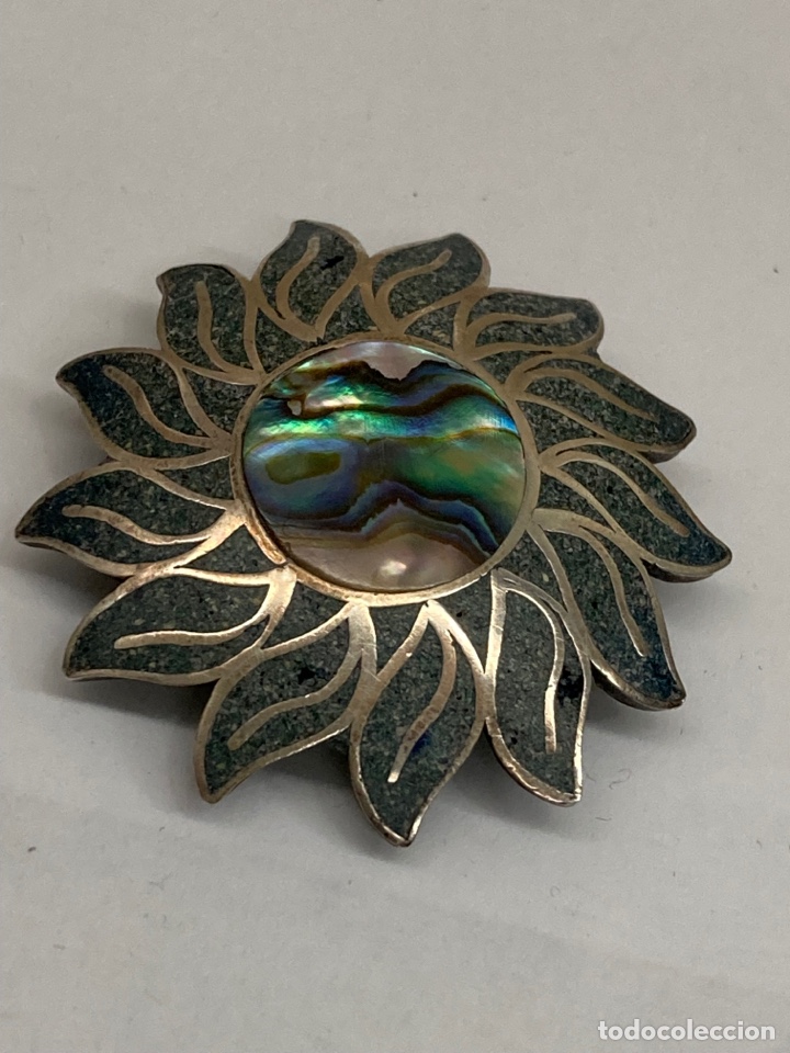 Joyeria: Broche de plata y n&aacute;car incrustado - Foto 1