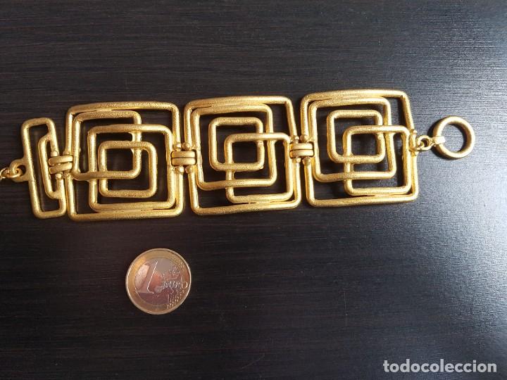 Joyeria: Pulsera grande de metal dorado - Foto 3