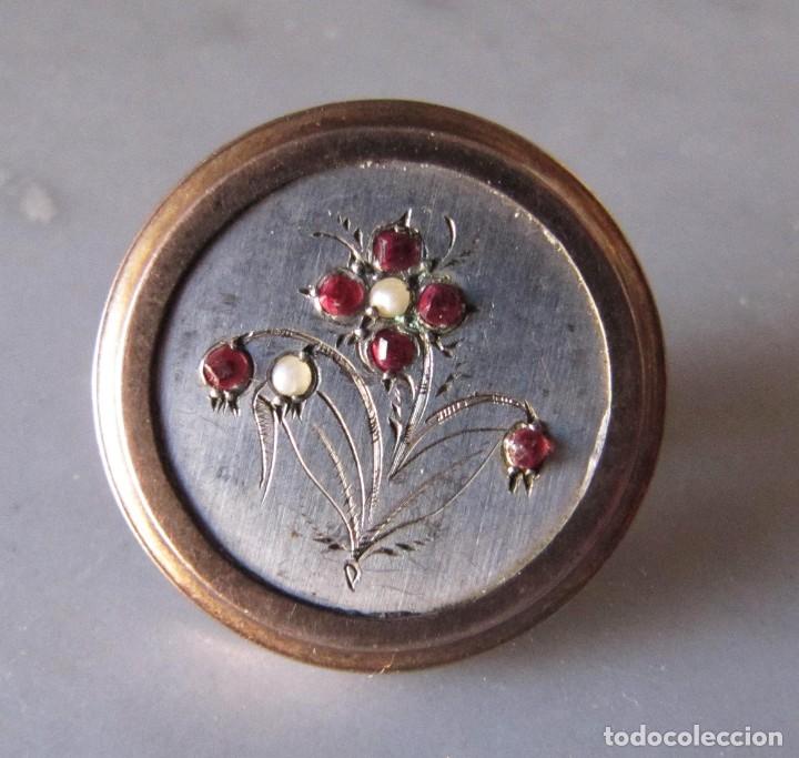 Joyeria: BRoche de ojal plata oro granates y perlas - Foto 2