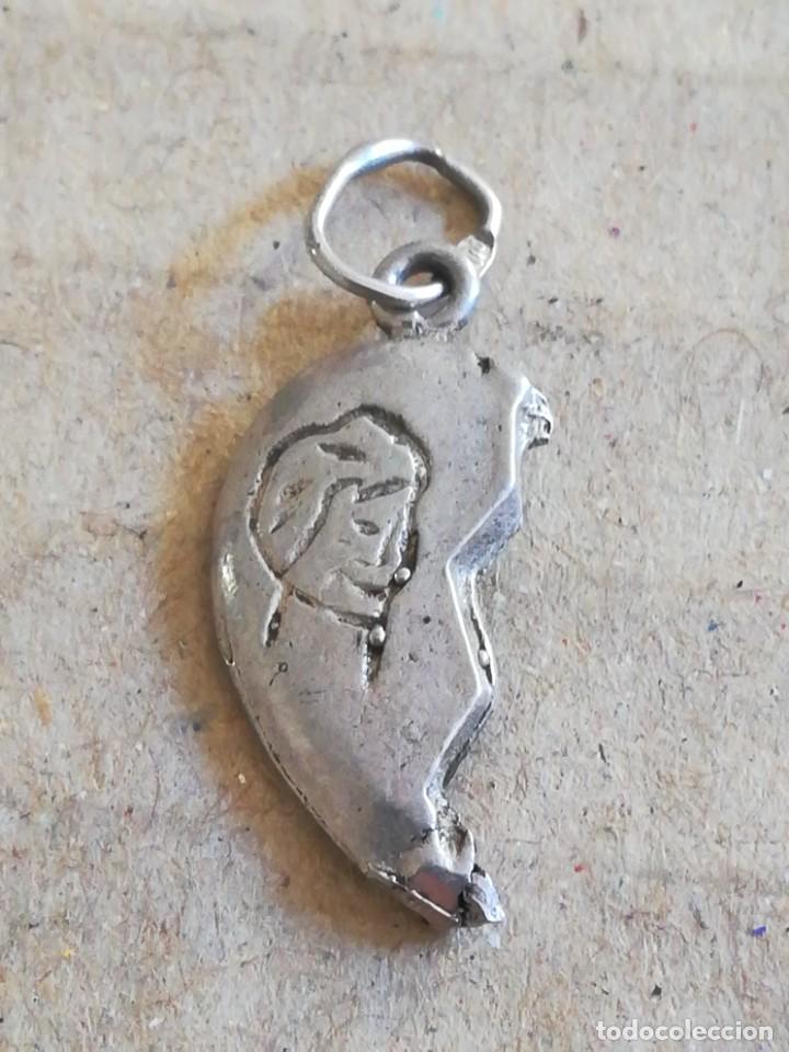 Joyeria: Antiguo colgante mitad de coraz&oacute;n plata - Foto 1