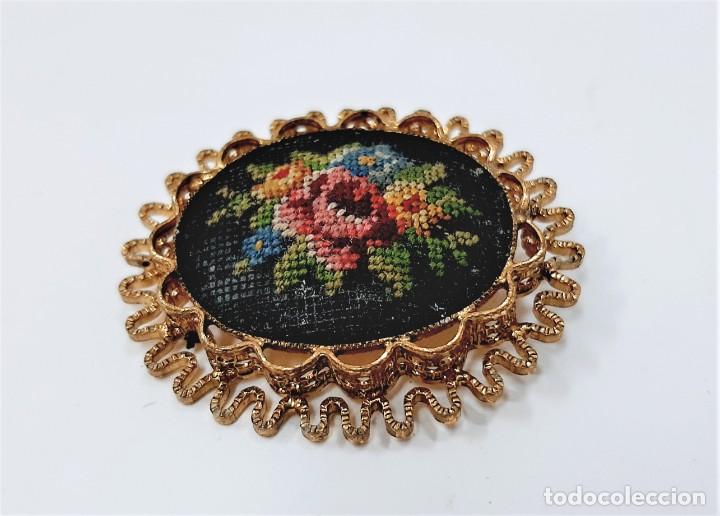Joyeria: Broche vintage de aleaci&oacute;n y textil - Foto 1