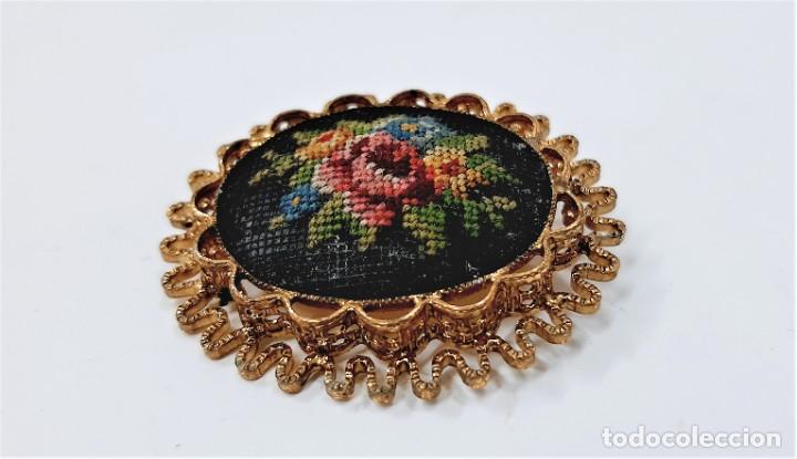 Joyeria: Broche vintage de aleaci&oacute;n y textil - Foto 5