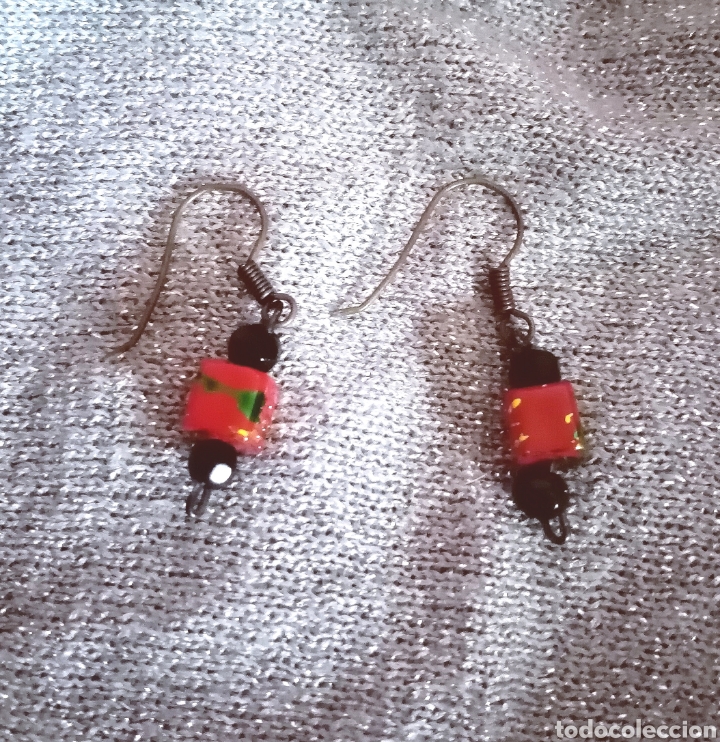 Joyeria: Originales pendientes geom&eacute;tricos negro y rojo. - Foto 2