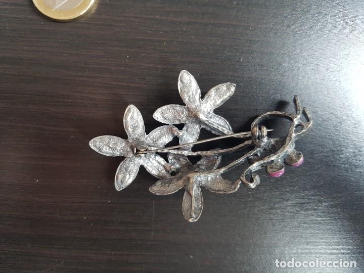 Joyeria: Broche aguja de Flores con esmalte. - Foto 2
