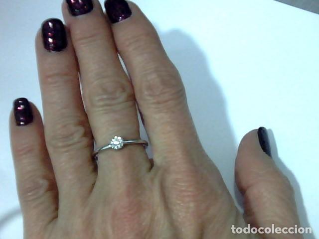 Joyeria: anillo en oro blanco 18 kts con diamantes - Foto 4