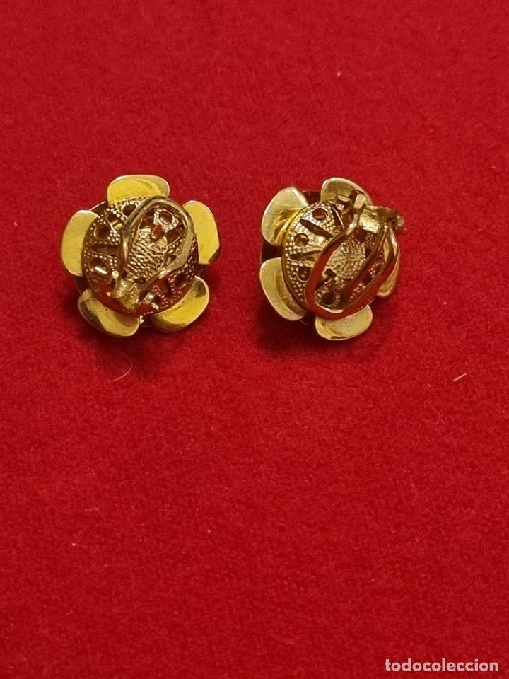 Joyeria: Pendientes dorados forma flor. - Foto 2