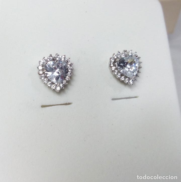 Joyeria: Pendientes con forma de coraz&oacute;n de plata de ley con circonitas - Medida 1 cm. - Foto 1