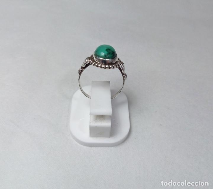 Joyeria: Anillo de plata de ley con piedra verde - Talla 11 - Foto 4
