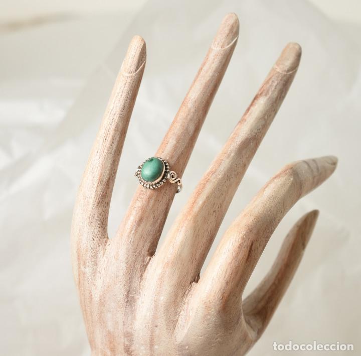 Joyeria: Anillo de plata de ley con piedra verde - Talla 11 - Foto 6