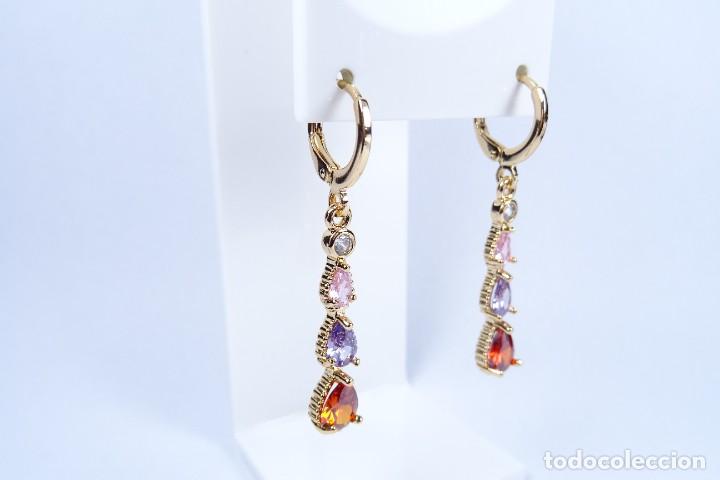 Joyeria: PENDIENTES LARGOS EN ORO DE 14K CON PIEDRAS MULTICOLOR - Foto 4