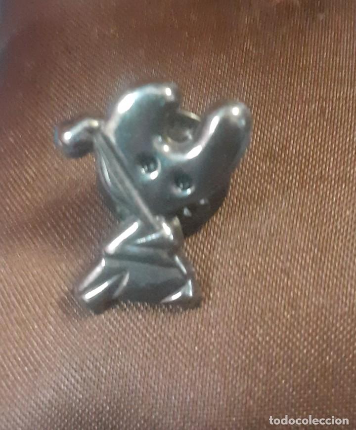 Joyeria: Pin de plata de Pelegrin del jubileo 1993 - Foto 1