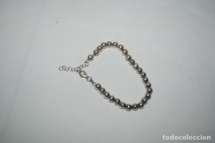 Joyeria: PULSERA DE PLATA EN FORMA DE BOLAS . - Foto 1