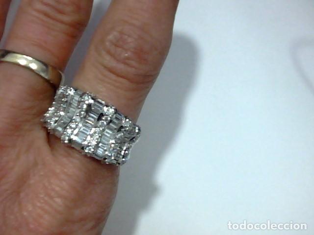 Joyeria: anillo oro blanco 18 kts y diamantes - Foto 2