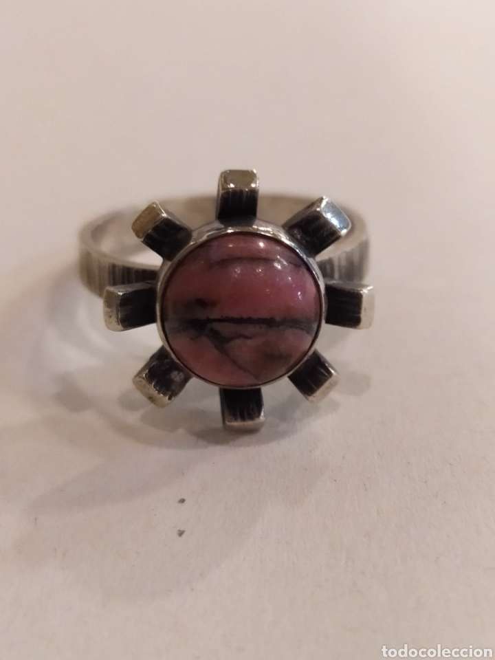 Jewelry: Anillo plata y rodonita. Vintage. Anillo forma de sol o flor.