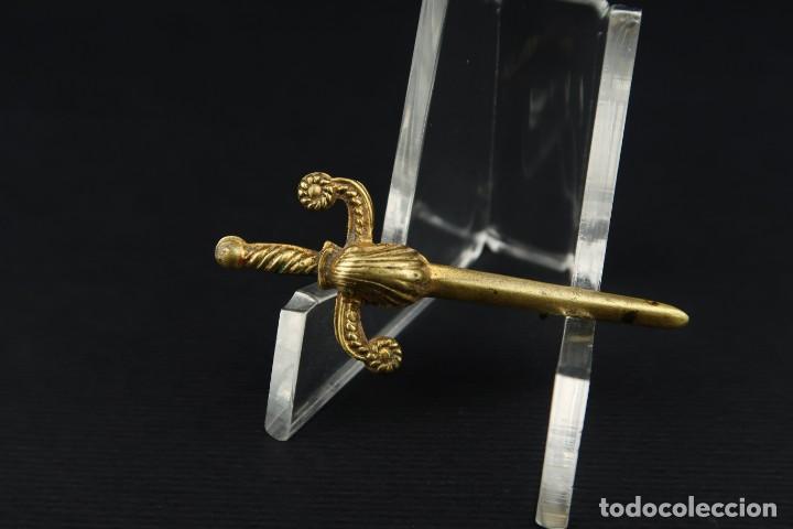 Joyeria: Antiguo Broche forma de Espada - Foto 1