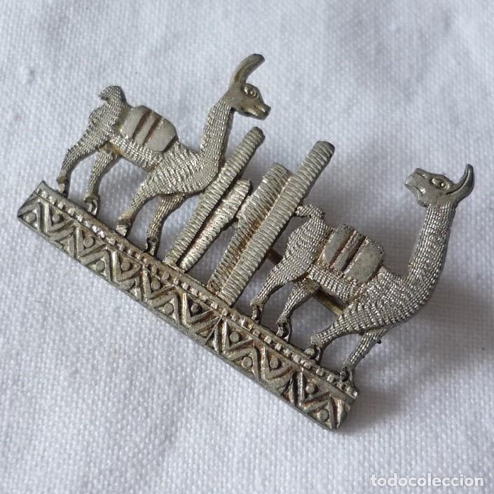 Joyeria: Broche de plata repujada llamas en desierto - Foto 1