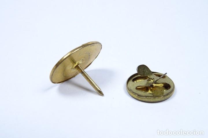 Joyeria: Pin antiguo en oro con inscripciones - Foto 8