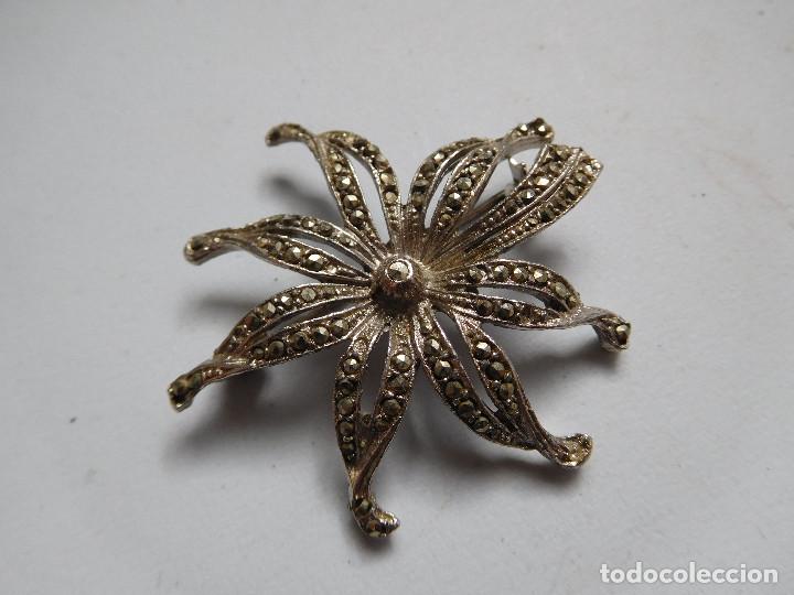 Joyeria: Broche antiguo de plata con marquesitas - Foto 1