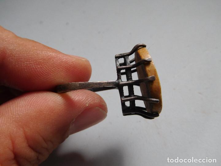 Joyeria: Anillo de plata y material a determinar vintage - Foto 3