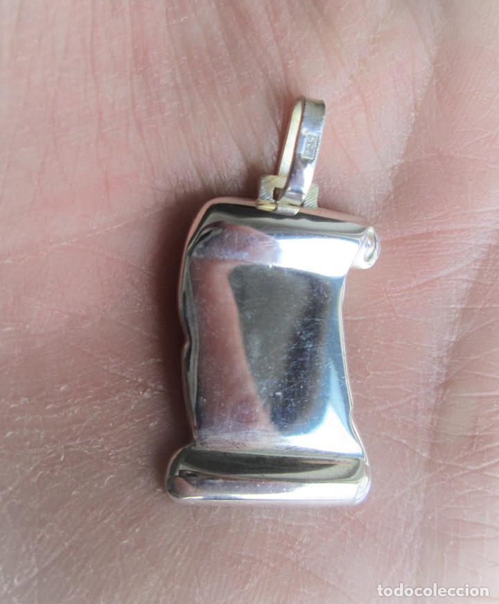 Joyeria: COLGANTE DE PLATA - PLACA PERGAMINO - SIN ESTRENAR - Foto 2