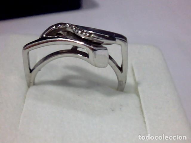 Joyeria: anillo oro blanco 18 kts y diamantes - Foto 4