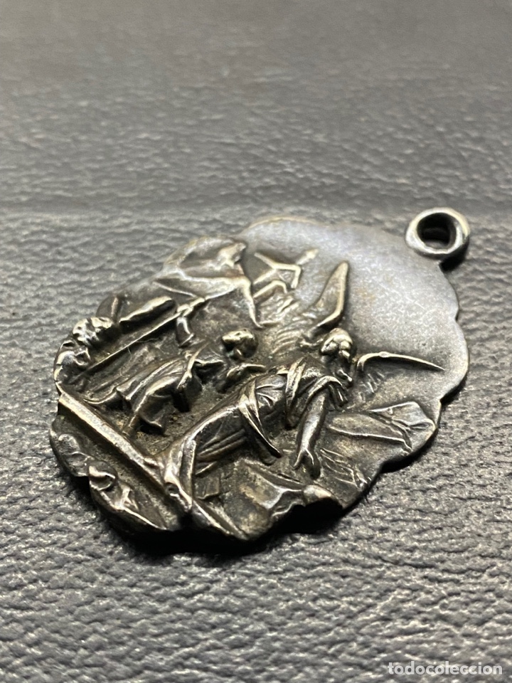 Joyeria: ANTIGUA MEDALLA COLGANTE - Foto 2