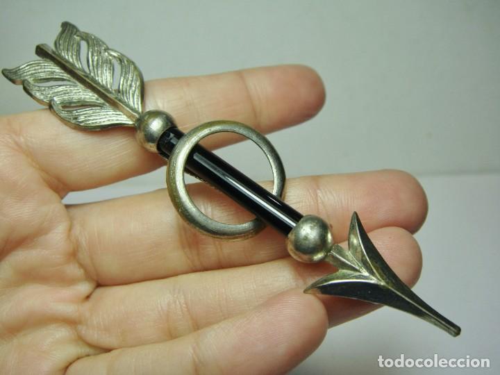 Joyeria: Broche con forma de flecha &middot; Plata &middot; ca. 1890&ndash;1910 - Foto 5