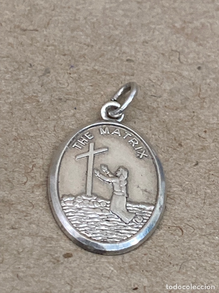 Joyeria: Colgante de plata religiosa - Foto 1