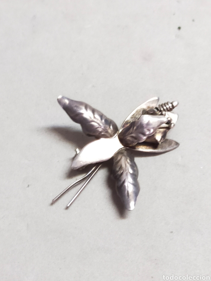 Joyeria: BROCHE DE PLATA CON FORMA DE FLOR CON HOJAS. - Foto 3