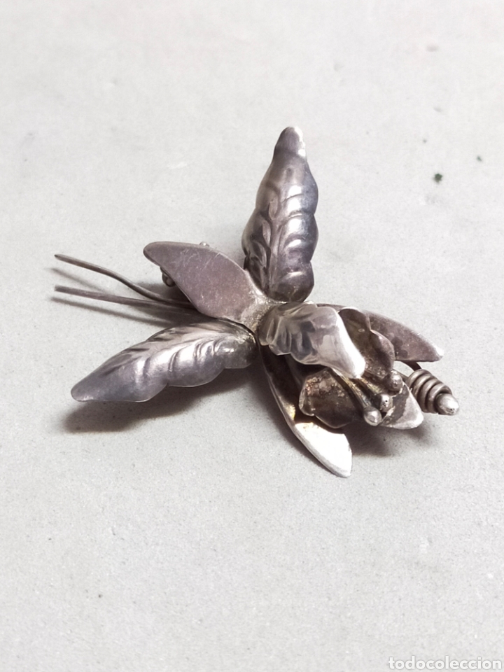 Joyeria: BROCHE DE PLATA CON FORMA DE FLOR CON HOJAS. - Foto 4