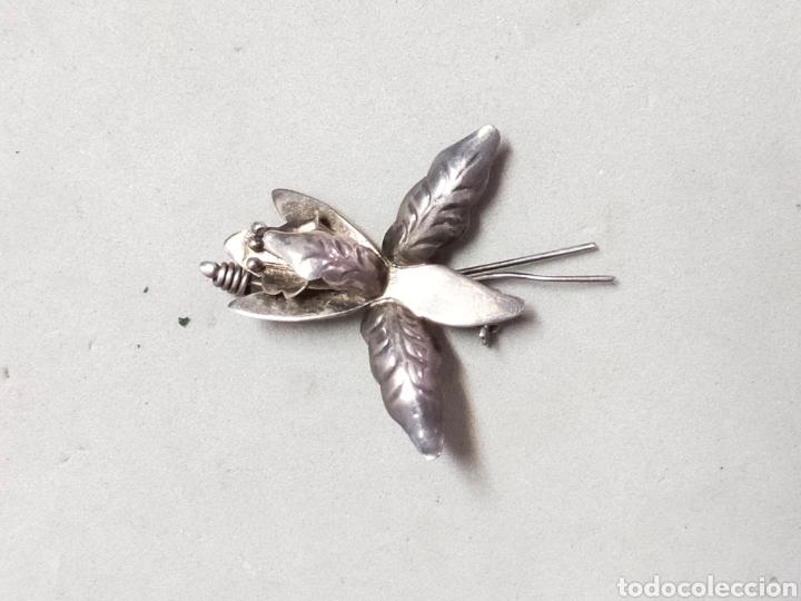 Joyeria: BROCHE DE PLATA CON FORMA DE FLOR CON HOJAS. - Foto 2