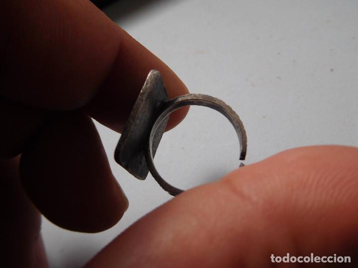 Joyeria: Anillo de plata y esmalte vintage capricornio? - Foto 2