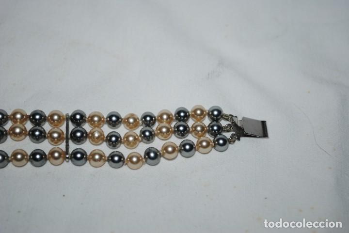 Joyeria: PULSERA DE PERLAS GRISES Y BLANCAS . - Foto 3